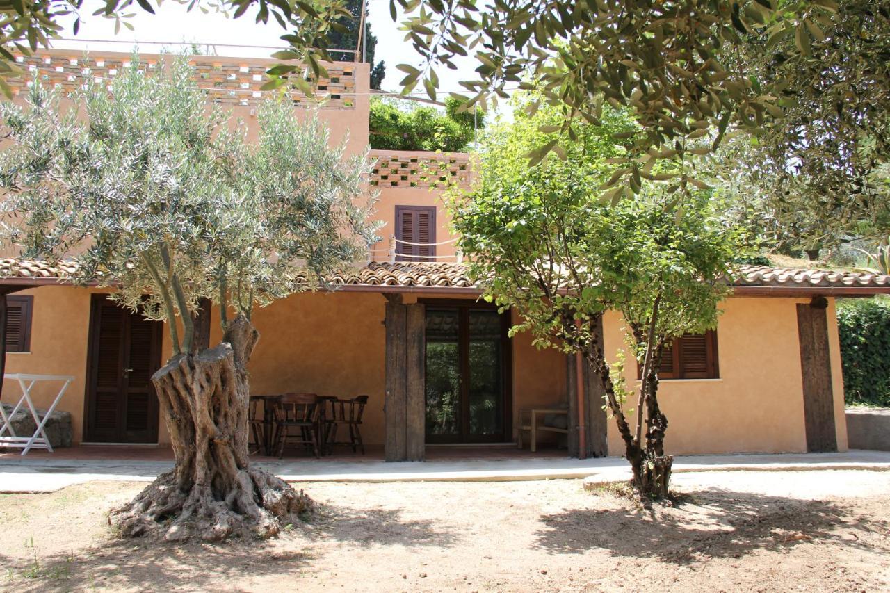 Tenuta Conte Ruggero Santa Domenica  Buitenkant foto