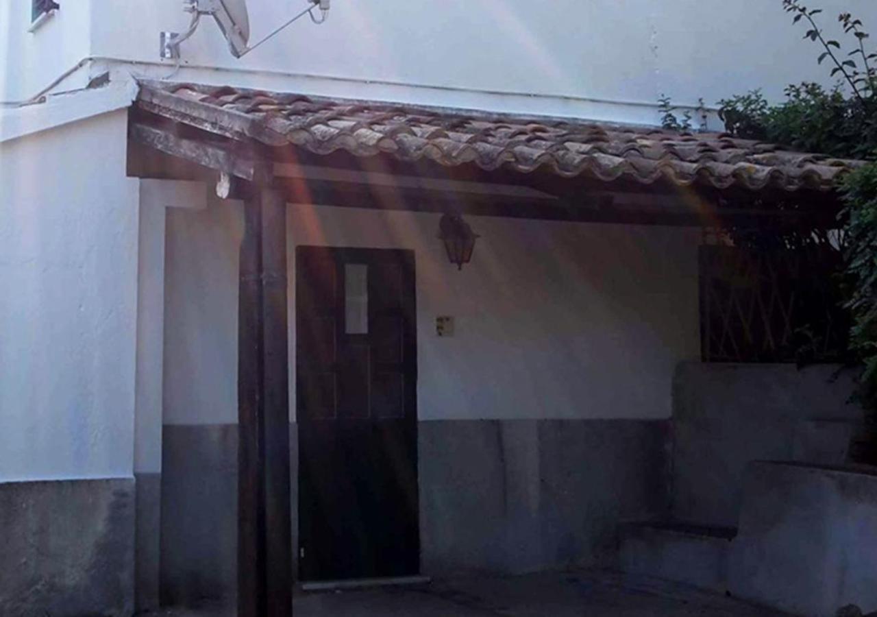 Tenuta Conte Ruggero Santa Domenica  Buitenkant foto