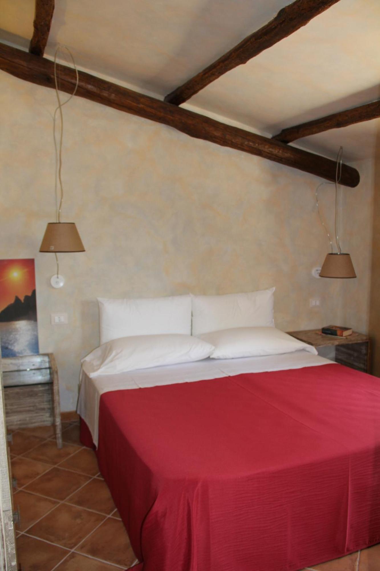 Tenuta Conte Ruggero Santa Domenica  Buitenkant foto