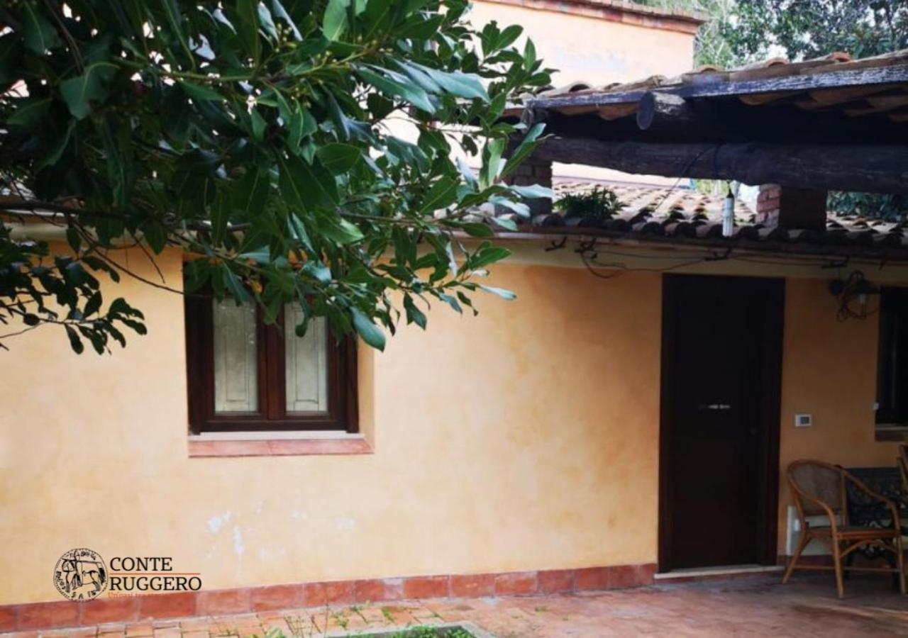 Tenuta Conte Ruggero Santa Domenica  Buitenkant foto