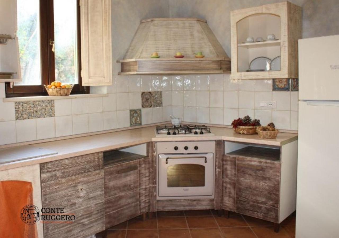 Tenuta Conte Ruggero Santa Domenica  Buitenkant foto