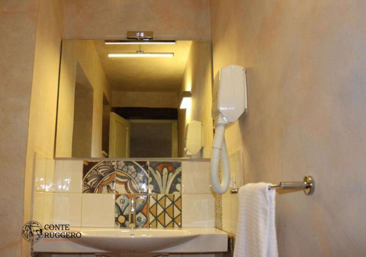 Tenuta Conte Ruggero Santa Domenica  Buitenkant foto