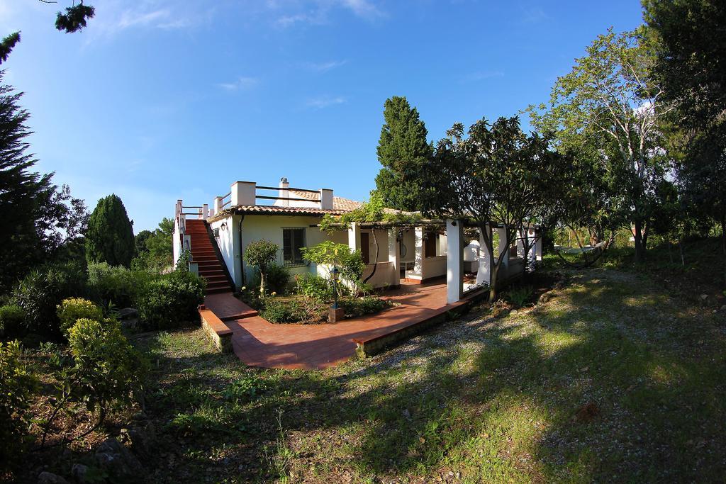 Tenuta Conte Ruggero Santa Domenica  Buitenkant foto
