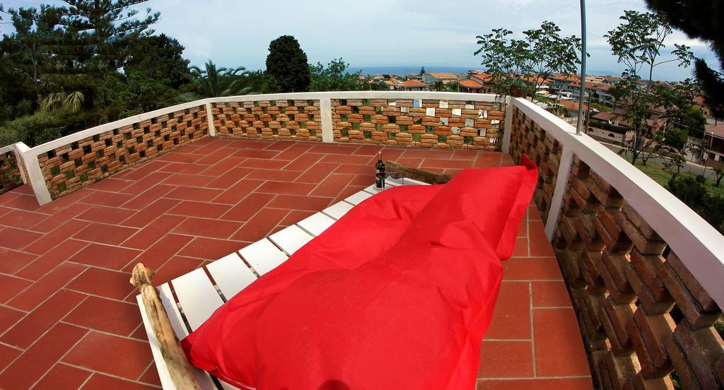 Tenuta Conte Ruggero Santa Domenica  Buitenkant foto